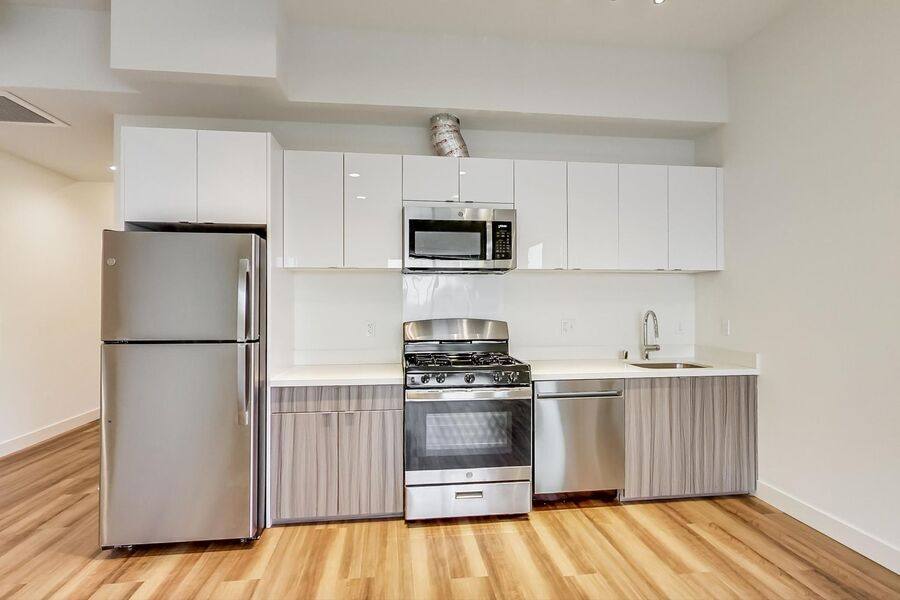 Apartment for rent at 950 63rd St #301, Emeryville, CA 94608