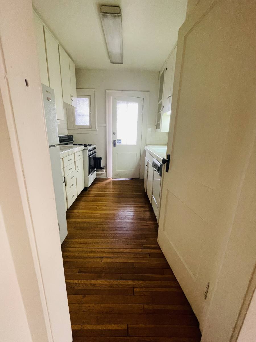 Apartment for rent at 1414 N Piedras St, El Paso, TX 79930