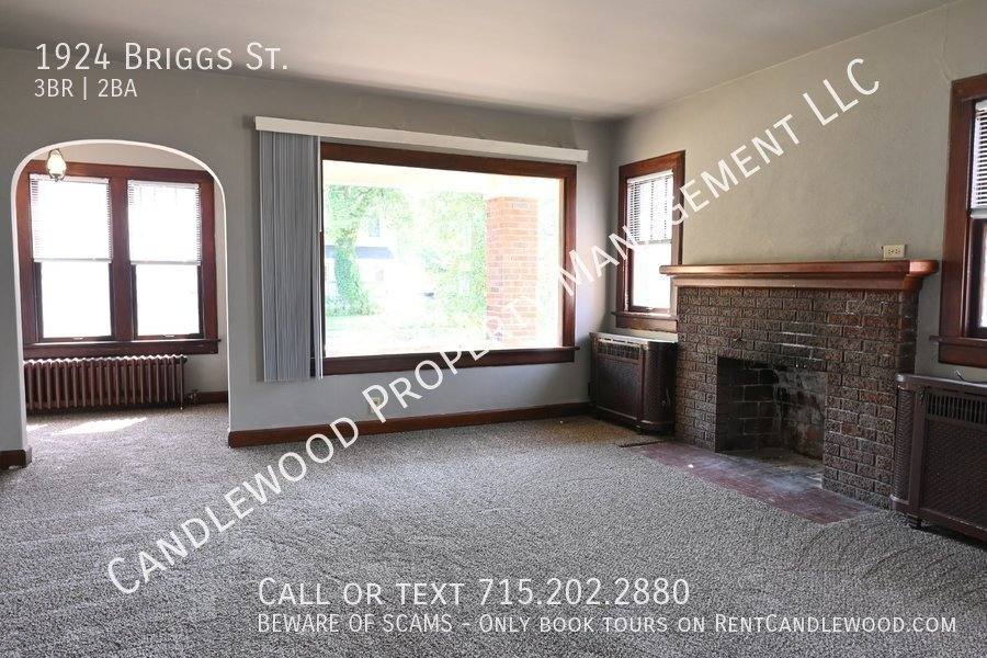 House for rent at 1924 Briggs St, Stevens Point, WI 54481