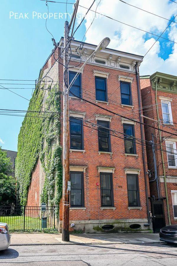 Apartment for rent at 515 E 12th St #5, Cincinnati, OH 45202