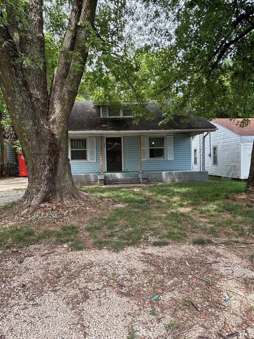 House for rent at 2045 N Hoffman, Springfield, MO 65803