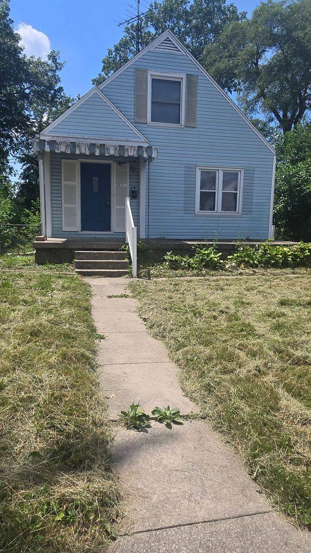 House for rent at 2211 S Pershing Dr, Muncie, IN 47302