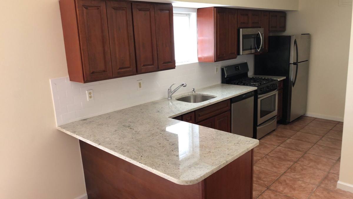 Apartment for rent at 722 Sip St, Union City, NJ 07087