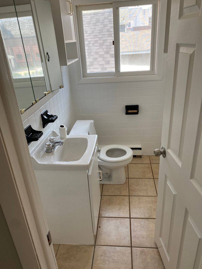 Apartment for rent at 152 Dundaff St, Carbondale, PA 18407