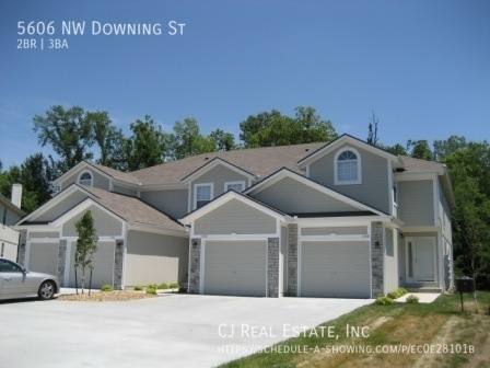 Townhouse for rent at 5606 NW Downing St, Blue Springs, MO 64015