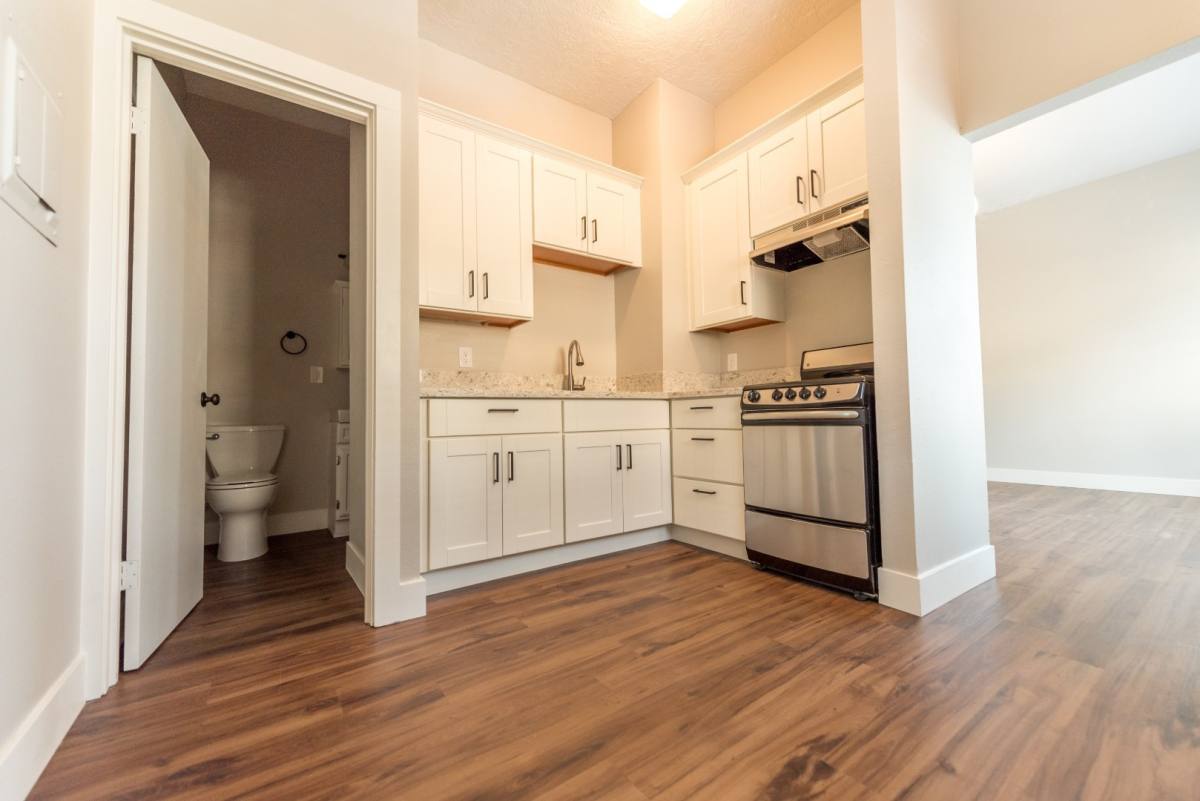 Apartment for rent at 1402-1406 SW 12th Ave, Portland, OR 97201