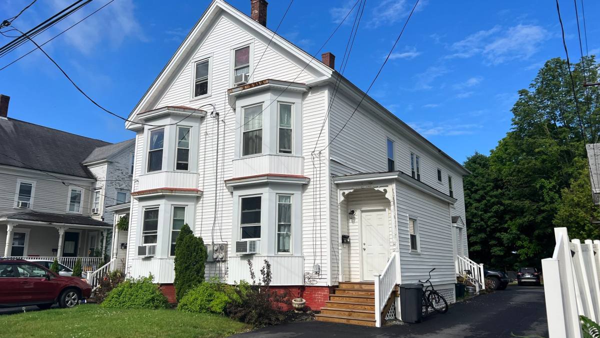 Apartment for rent at 17-19 Richmond St, Dover, NH 03820