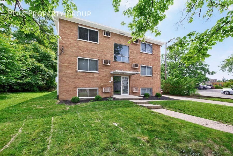 Apartment for rent at 6140 Ridge Ave #2, Cincinnati, OH 45213