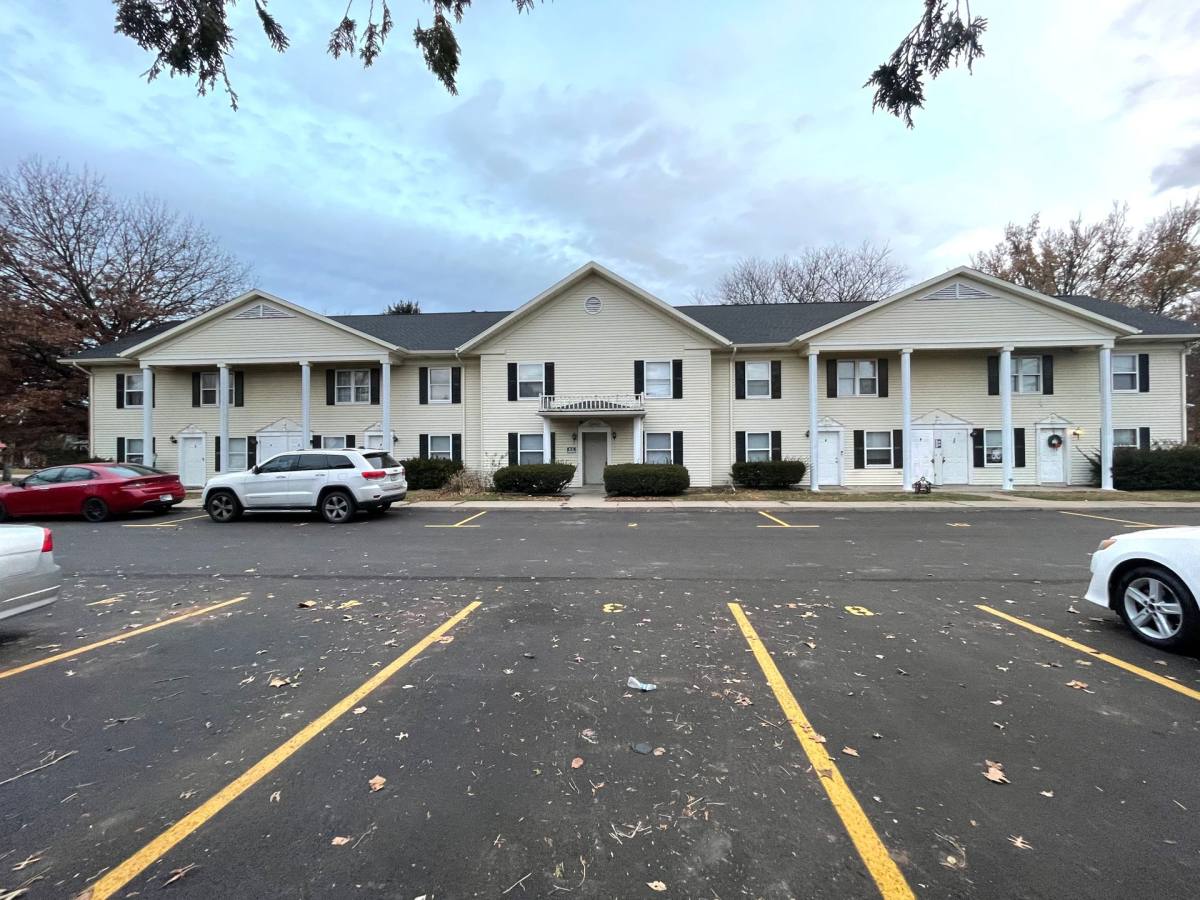 Apartment for rent at 1606 S 16th St, Goshen, IN 46526