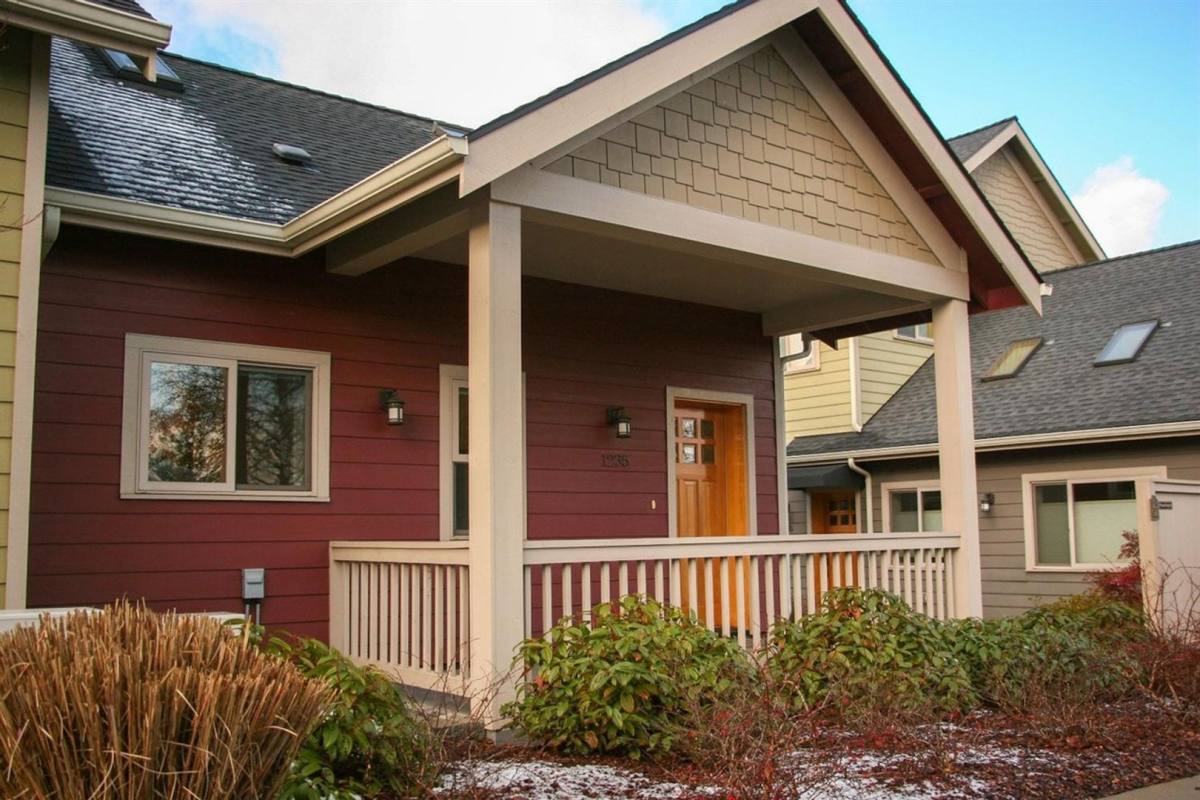 Condo for rent at 1235 Iowa St, Ashland, OR 97520