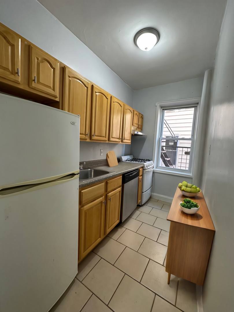 Apartment for rent at 20 Tonnele Ave, Jersey City, NJ 07306