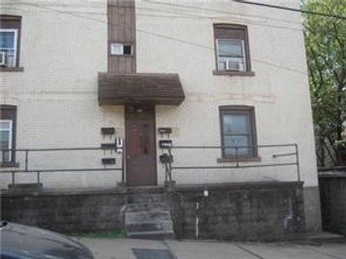 Apartment for rent at 1 Camp Ave, Braddock, PA 15104