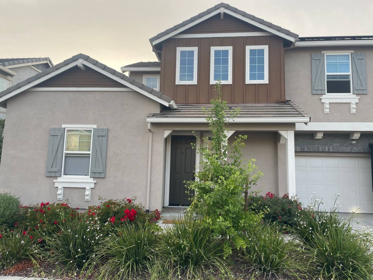 House for rent at 625 Dahlia Dr, Vacaville, CA 95687