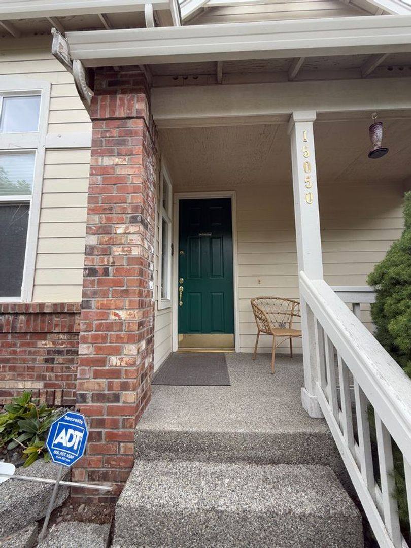 15050 NE 8th Place, Bellevue, WA 98007