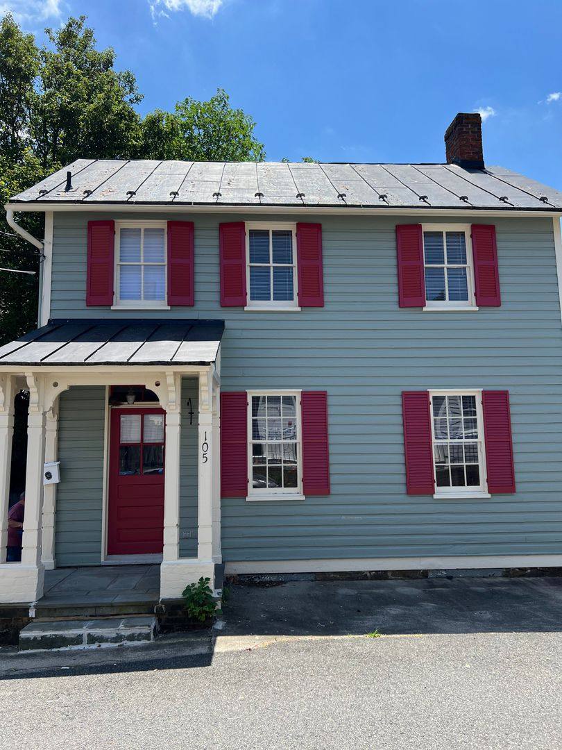 105 Royal St SW, Leesburg, VA 20175