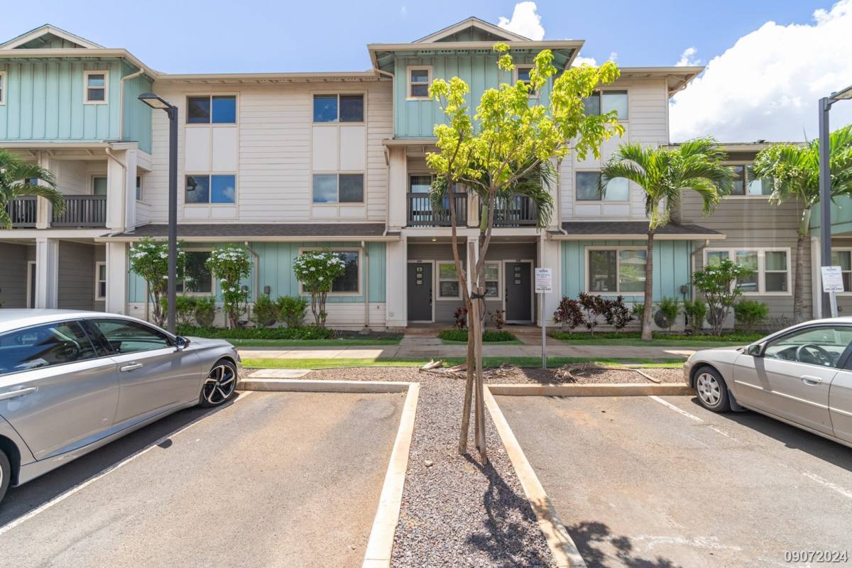Townhouse for rent at 91-3633 Kauluakoko St, Ewa Beach, HI 96706
