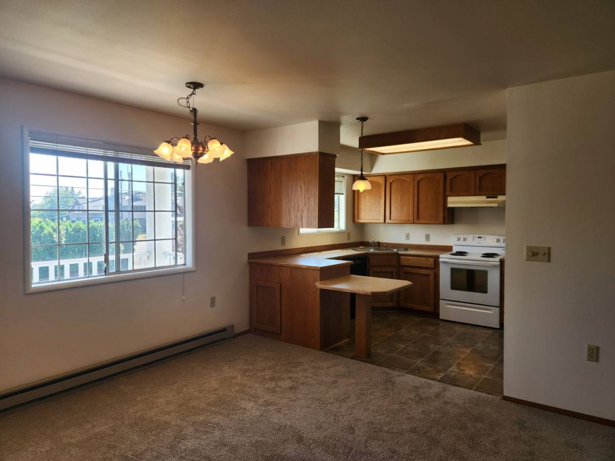 Apartment for rent at 1301 E St, Lynden, WA 98264