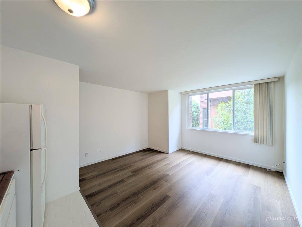 Apartment for rent at 2300 Buchanan St #4, San Francisco, CA 94115