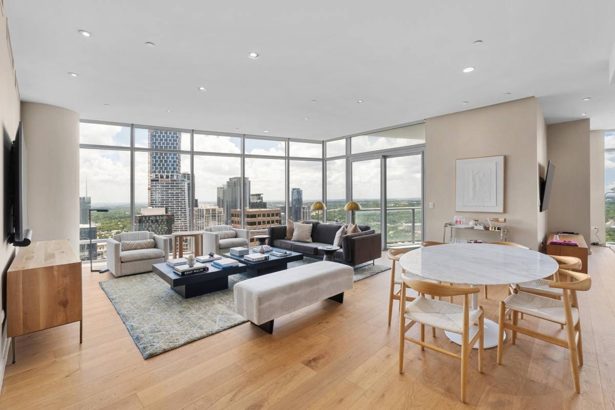 Apartment for rent at 200 Congress Ave #37H, Austin, TX 78701