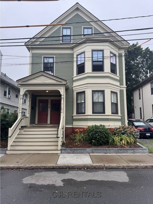 Apartment for rent at 8 Franklin St #2, Somerville, MA 02145