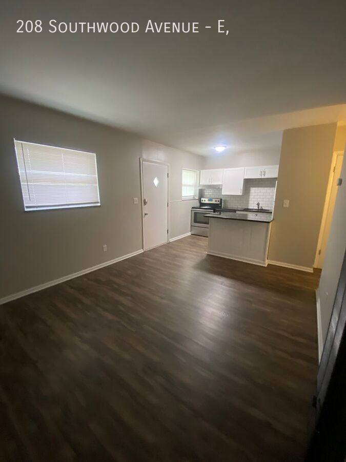 Apartment for rent at 208 Southwood Ave E, Columbus, OH 43207