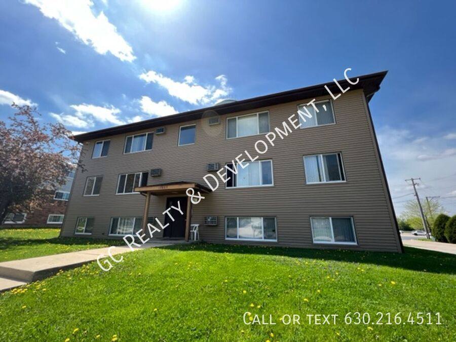 Apartment for rent at 10403 N Church St #1N, Huntley, IL 60142