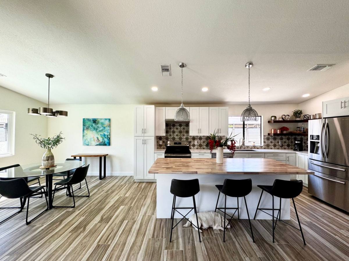 House for rent at 54415 Eisenhower Dr, La Quinta, CA 92253