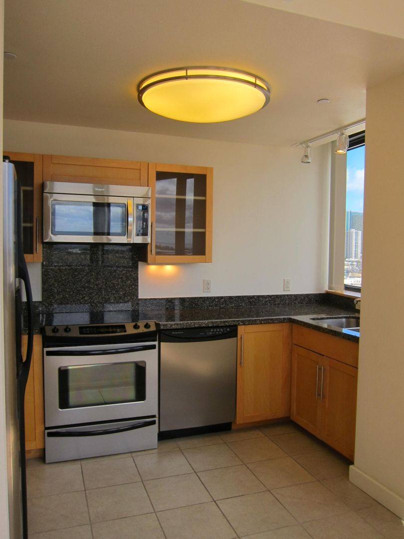 Condo for rent at 600 Queen St, Honolulu, HI 96813