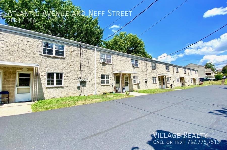 Townhouse for rent at 606 Atlantic Ave, Red Lion, PA 17356