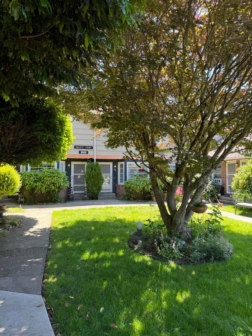 Apartment for rent at 2222 NE Pacific St, Portland, OR 97232