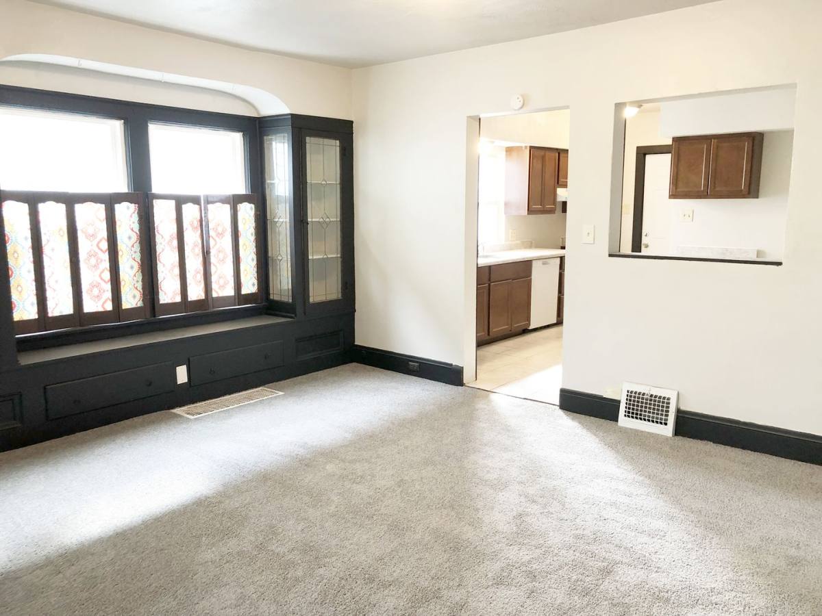 House for rent at 9206 Vineyard, Cleveland, OH 44105