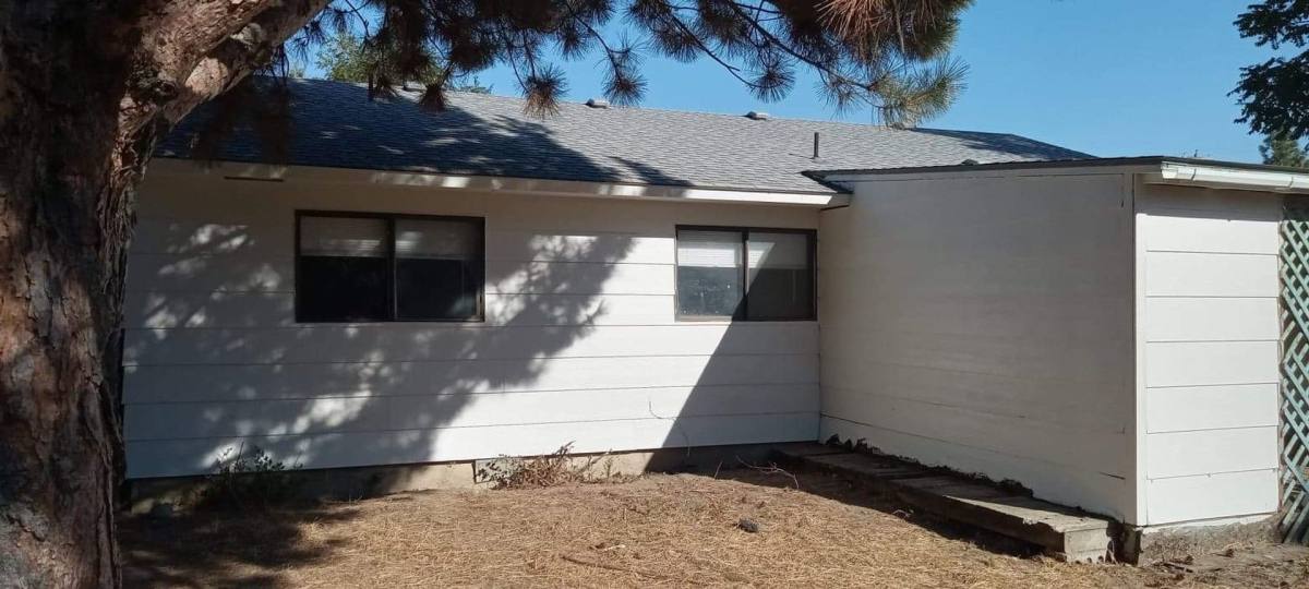 House for rent at 1010 3rd Ave, Oroville, WA 98844