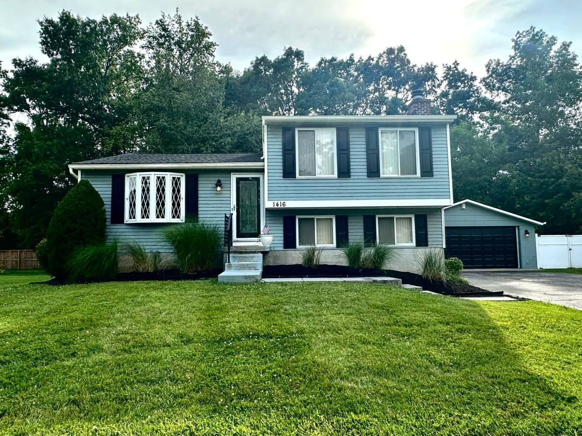 Apartment for rent at 1416 Hagen Rd, Louisville, KY 40223