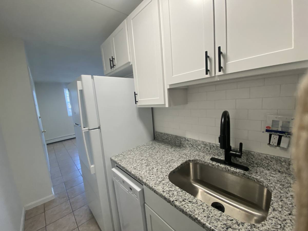 Apartment for rent at 80 Cambridge Rd #B3, Woburn, MA 01801