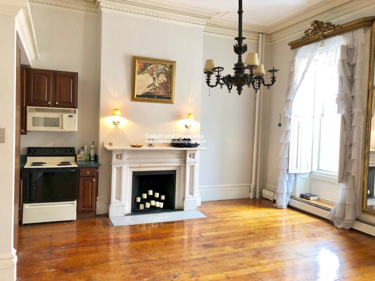 Apartment for rent at 141 Beacon St #5, Boston, MA 02116