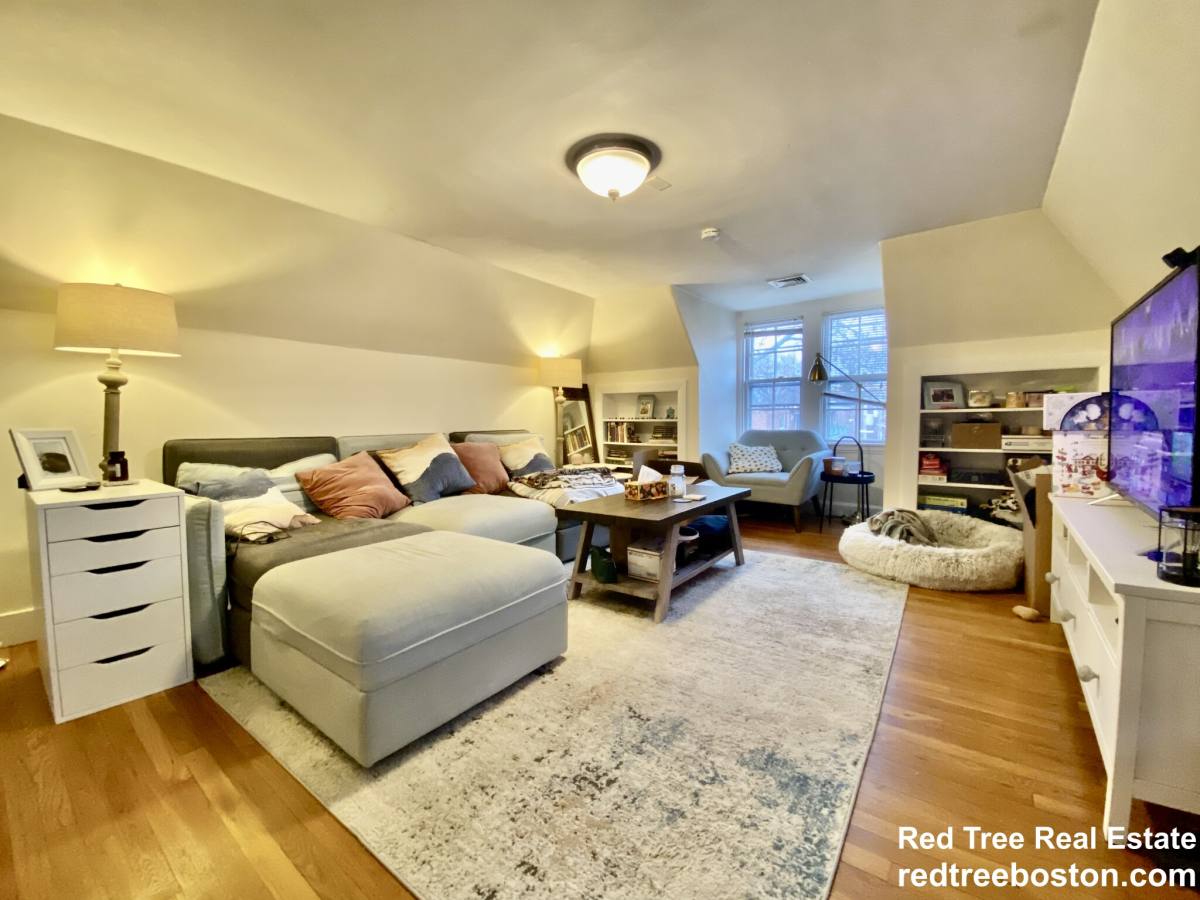 House for rent at 24 Grovenor Rd #4, Jamaica Plain, MA 02130