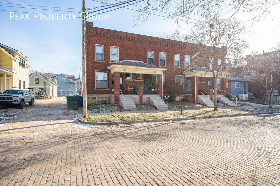 Apartment for rent at 1122 Harrison Ave, Columbus, OH 43201