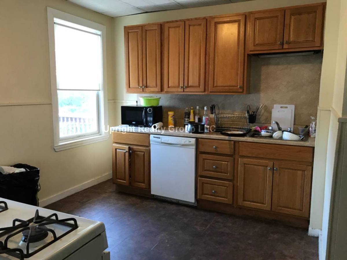 House for rent at 665 Columbia Rd #3, Dorchester, MA 02125