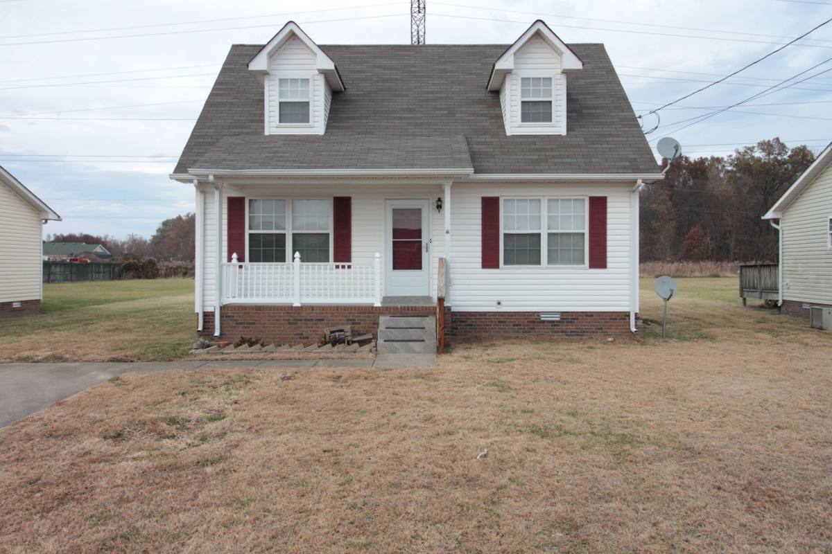 House for rent at 135 Waterford Dr, Oak Grove, KY 42262
