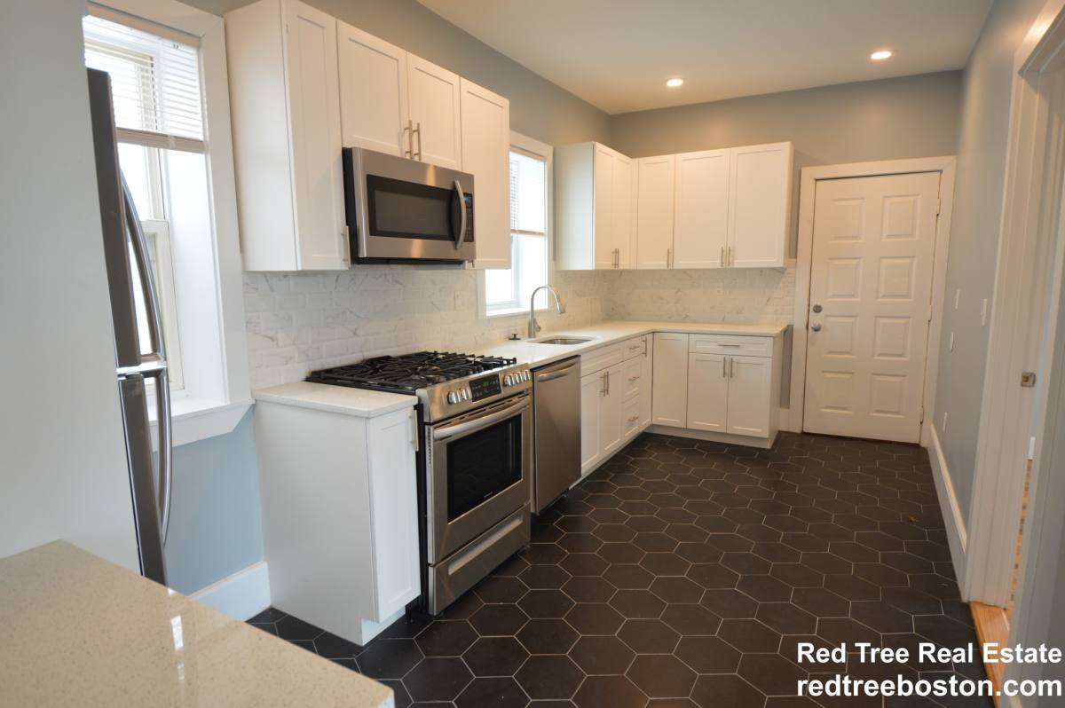 Apartment for rent at 301 Hancock St #2, Dorchester, MA 02125