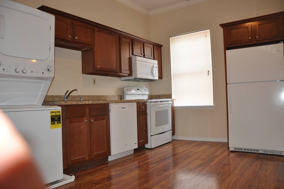 Apartment for rent at 366 S Broadway Park, Lexington, KY 40504