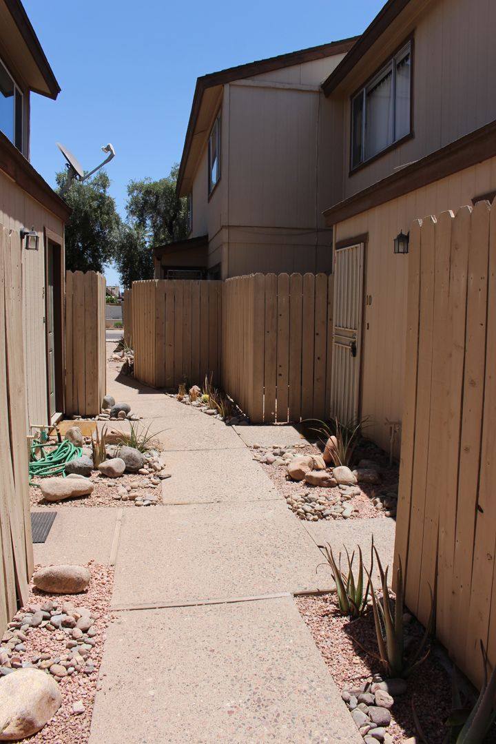 Townhouse for rent at 7120 E Wilshire Dr #10, Scottsdale, AZ 85257