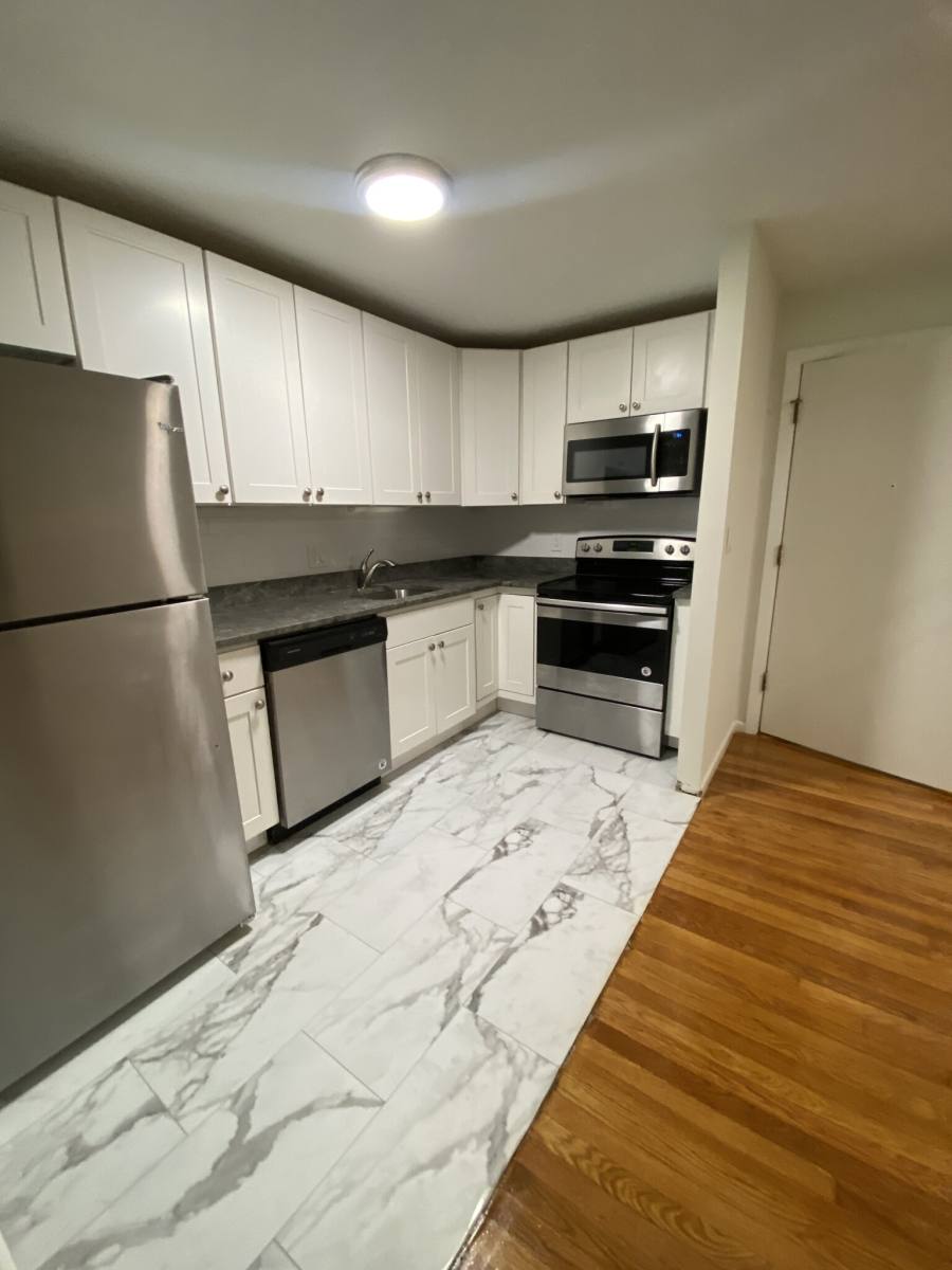 Apartment for rent at 260 Mount Auburn St #2E, Watertown, MA 02472