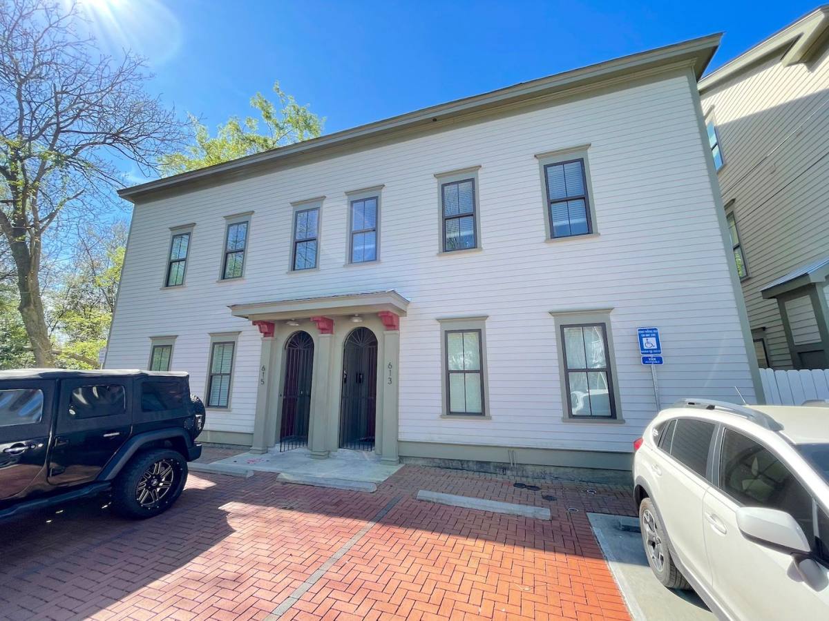 Apartment for rent at 613 E Duffy Lane, Savannah, GA 31401