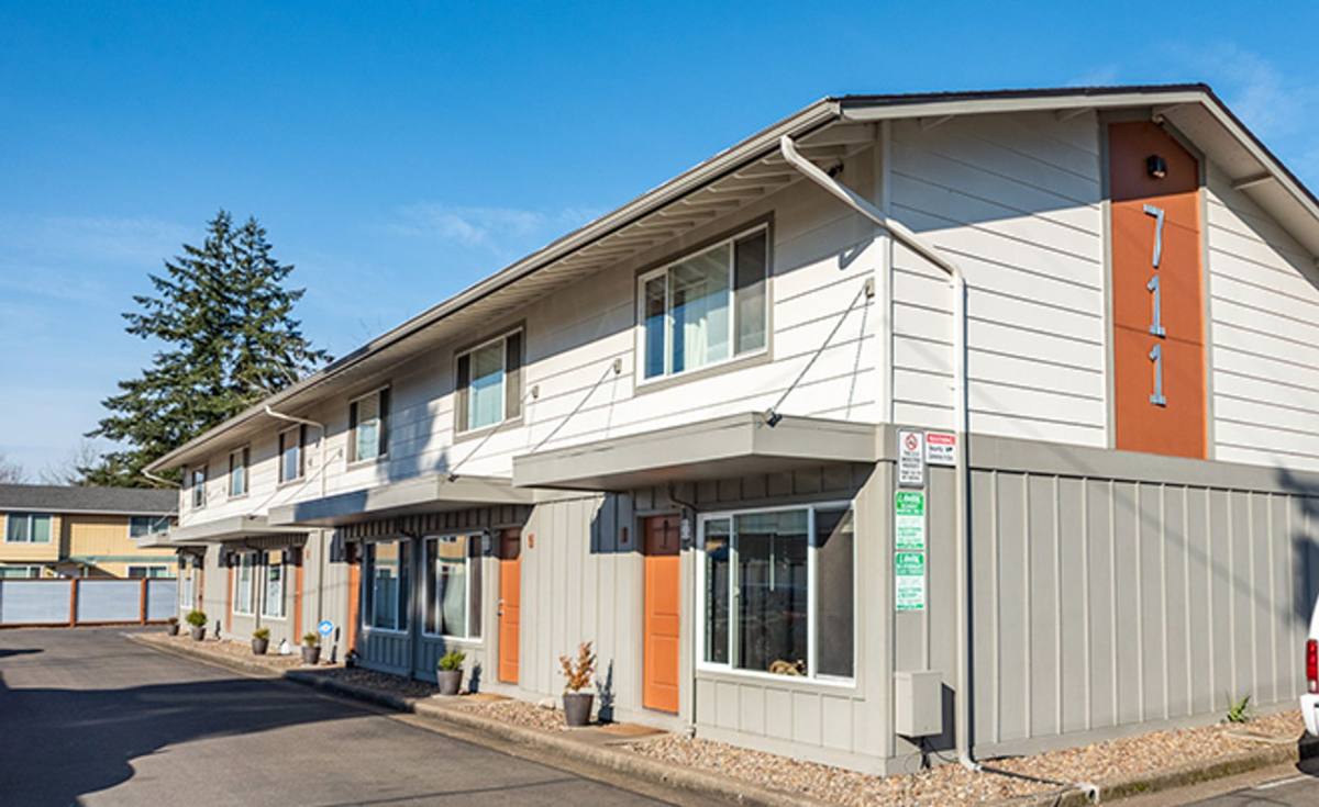 Townhouse for rent at 711 SE Ford St, McMinnville, OR 97128