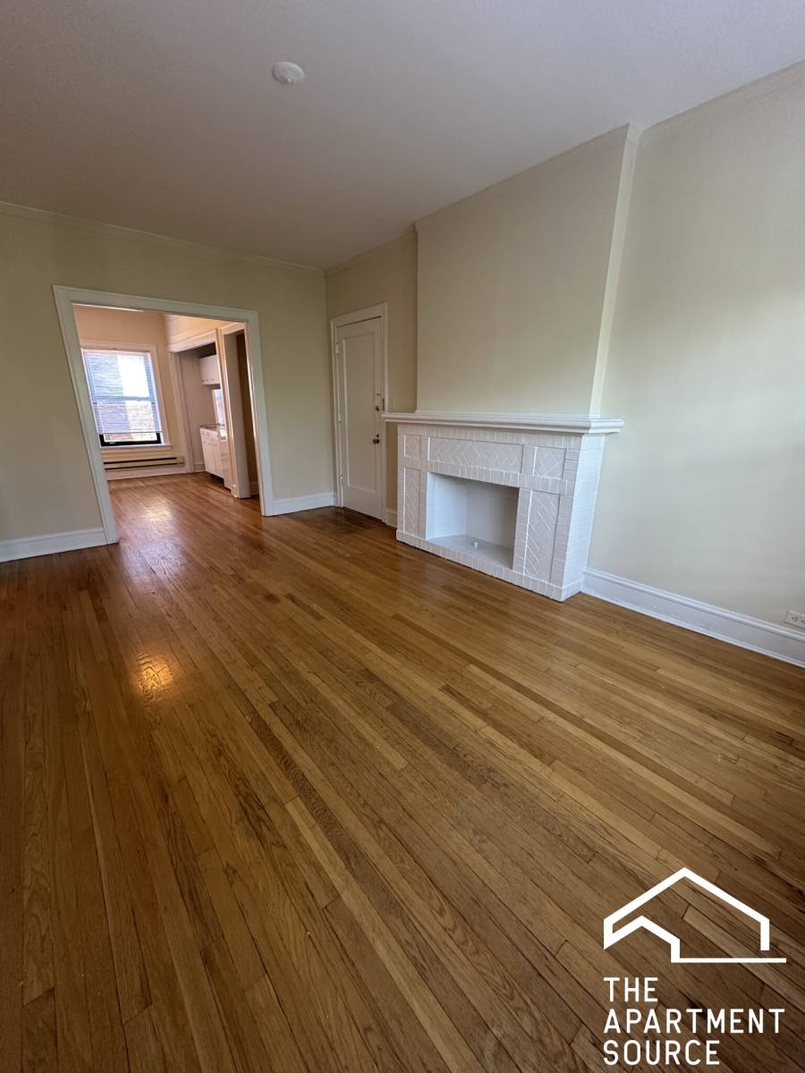 Apartment for rent at 1031 Dempster St #W3, Evanston, IL 60201