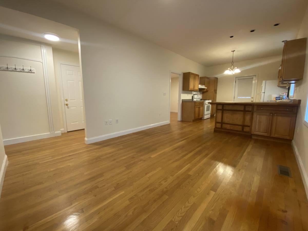 Apartment for rent at 20 Clarendon St #20, Watertown, MA 02472