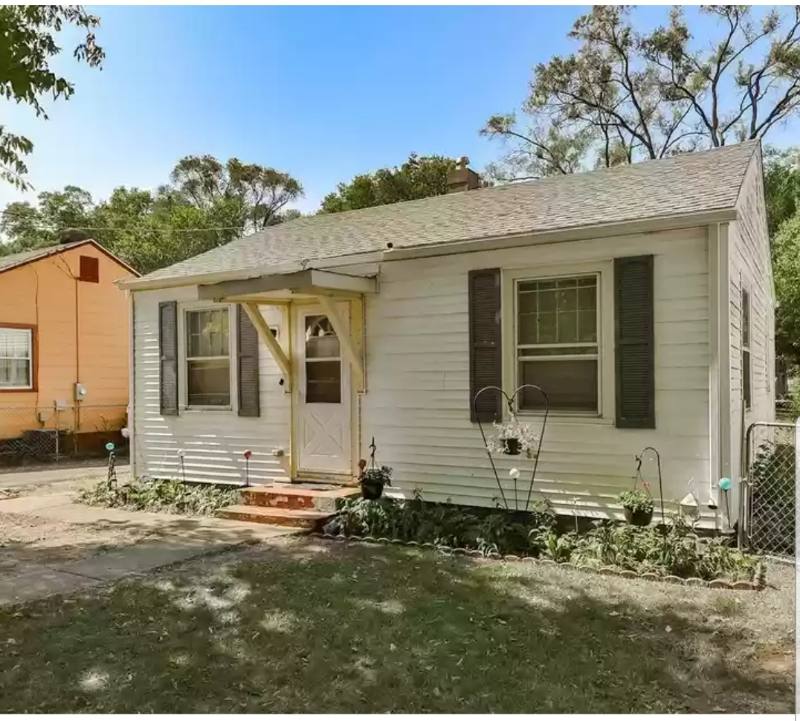 House for rent at 3309 Collins St, Rockford, IL 61109