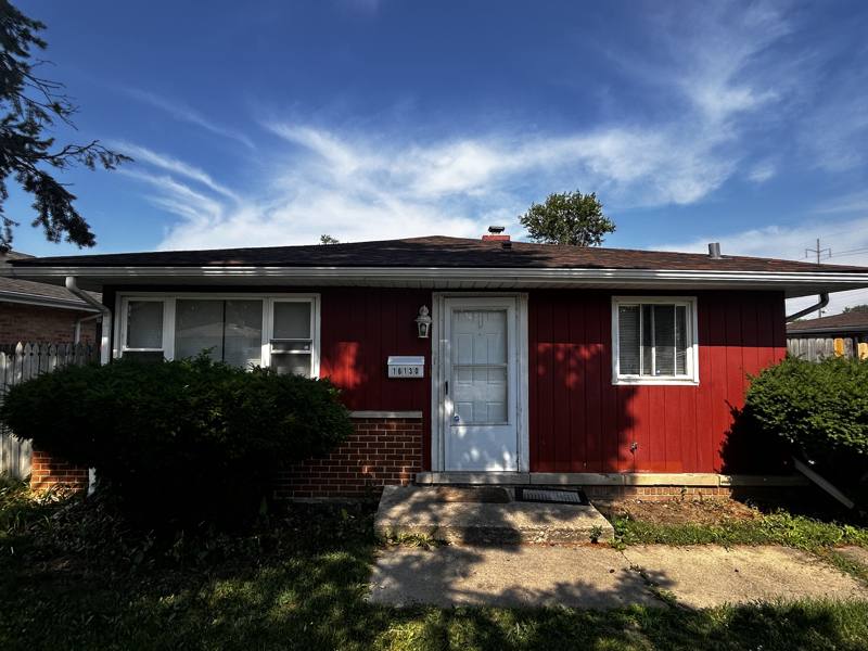 House for rent at 16130 Wood St, Markham, IL 60428