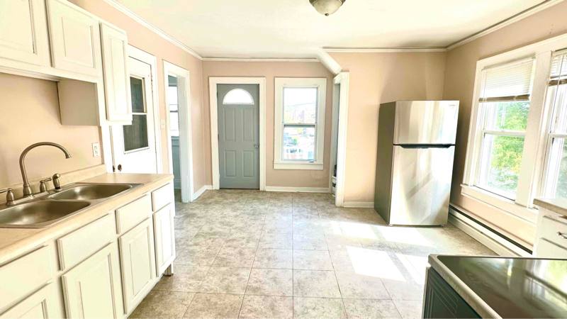 Apartment for rent at 1809 17th Ave #3, South Milwaukee, WI 53172